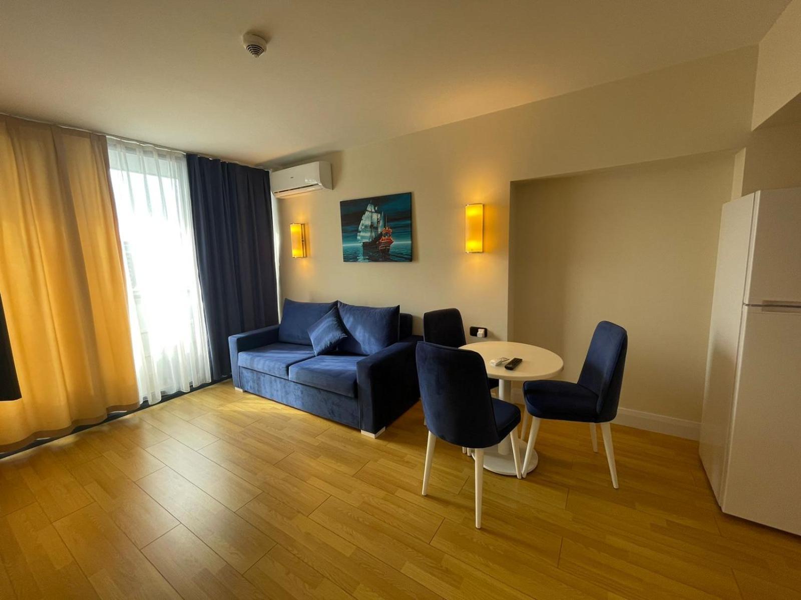 Orbi Aparthotel In Batumi Exteriör bild
